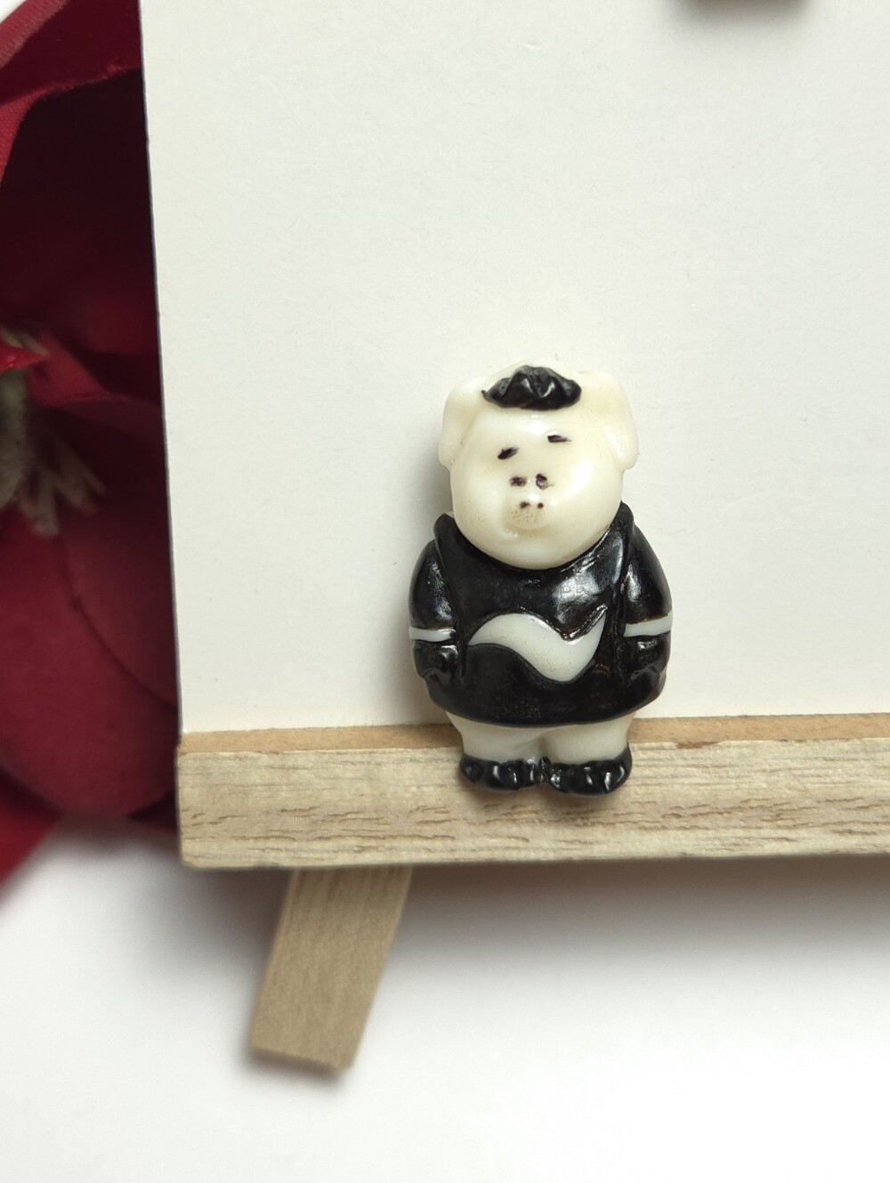 Vintage Celebrations by Silvestri Black & White Pig Figurine Brooch Handmade